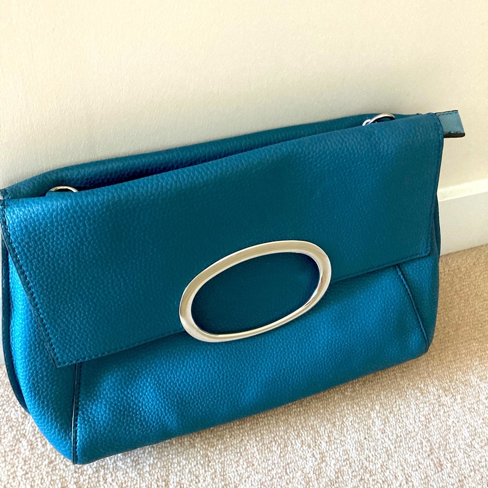 Blue handbag with removable sling